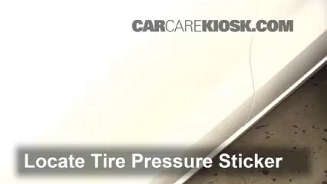 2013 Kia Rio LX 1.6L 4 Cyl. Sedan Neumáticos y ruedas Controlar presión de neumáticos